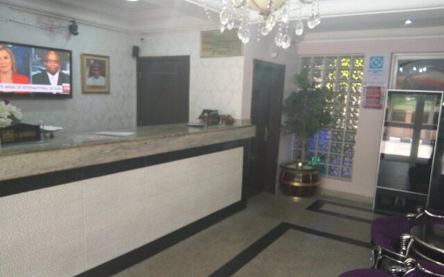 Parischoice Hotels & Resort