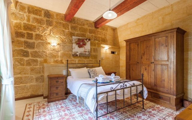 Gozitan Farmhouse with Pool - PP 3