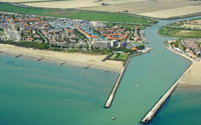 Flat With sea View Balcony