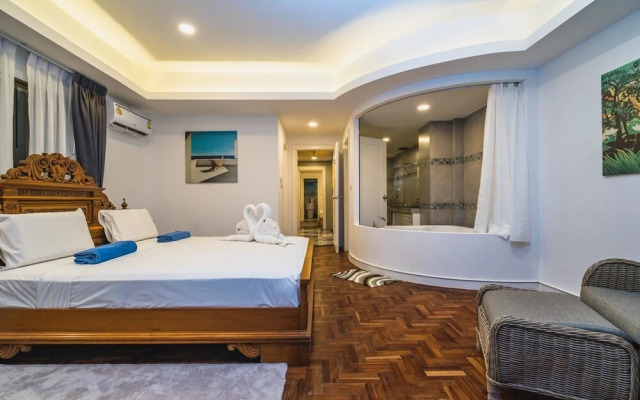 Patong Hill sea View Villa 4 Bedroom Private Pool