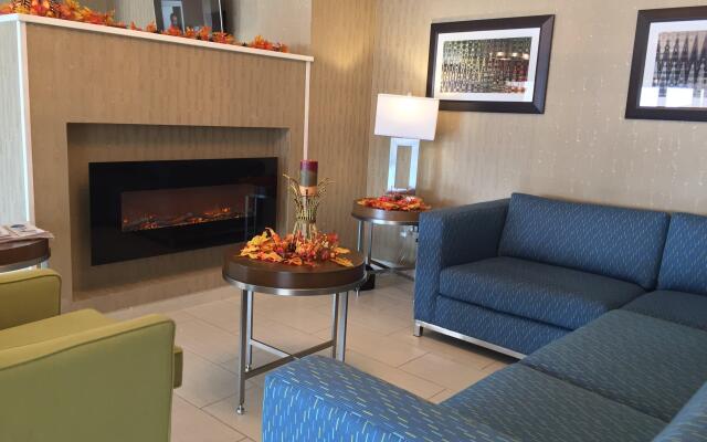 Holiday Inn Express Chicago NW - Arlington Heights, an IHG Hotel