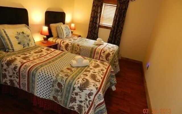 Blue Frost Apartments