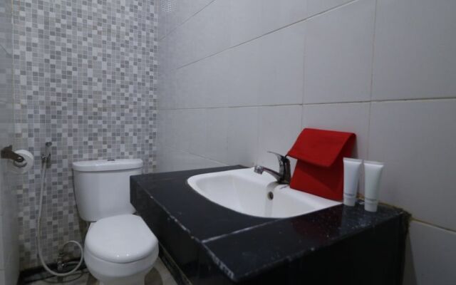 RedDoorz Plus @ Cakranegara
