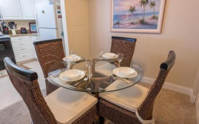Anna Maria Island Club 20