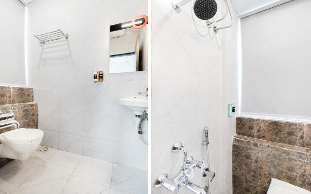 OYO Townhouse 554 Hotel Lotus