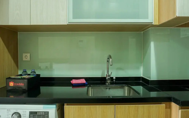 Tranquil and Well Appointed Studio Apartment at Menteng Park