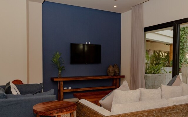 2 Bedroom Luxury Suite 204