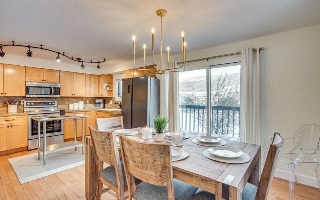 Golf Course & Mtn Views: Avon Townhome!