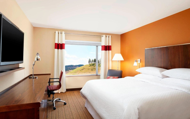 Four Points by Sheraton Kelowna Airport