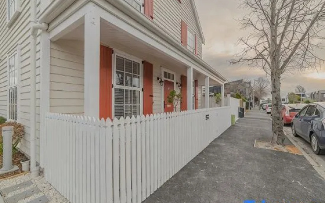 Modern City Retreat – 3BR, 2BA — 2-star hotel in Christchurch