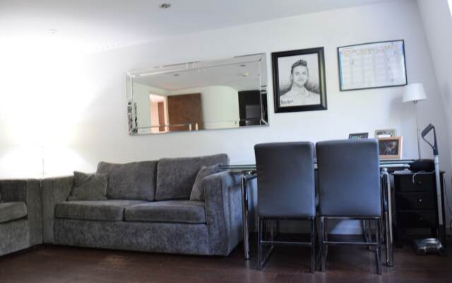 2 Bedroom Apartment in Paddington