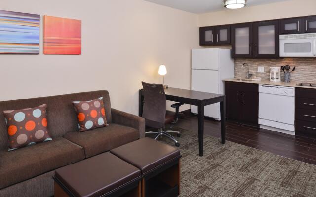 Staybridge Suites Dallas-Addison Hotel