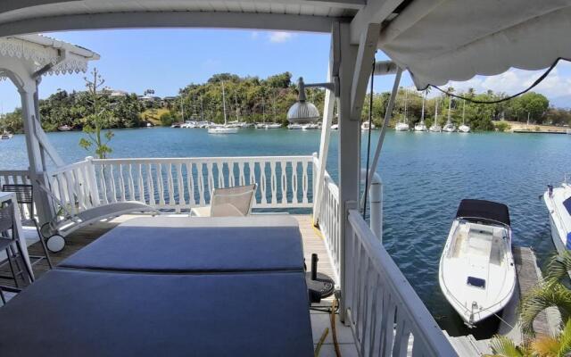 Appartement cosy avec jacuzzi à la marina