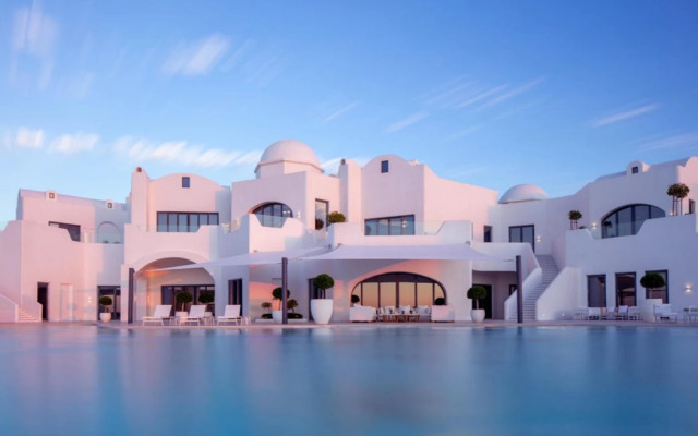 Anantara Santorini Abu Dhabi Retreat - Adults Only