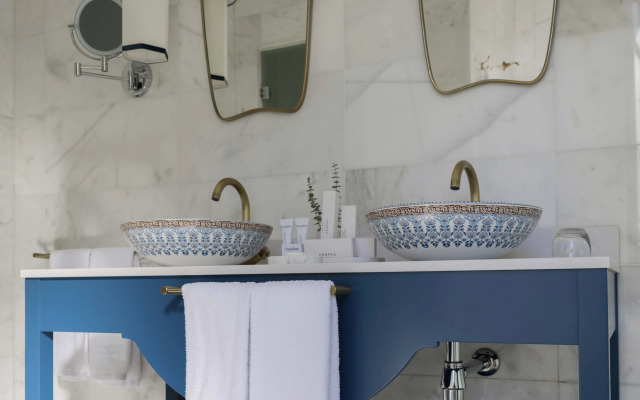 Hospes Palacio de los Patos, a Member of Design Hotels