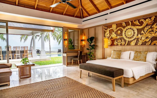 Miskawaan Beachfront Villas
