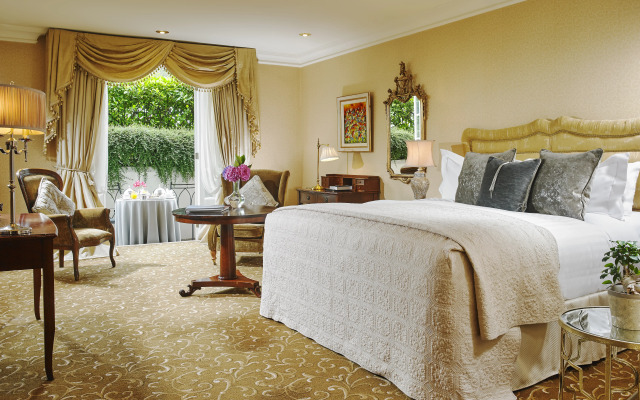 Hayfield Manor Hotel