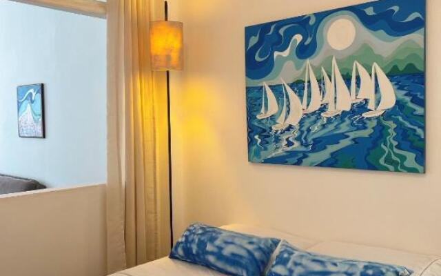 Copacabana Beach! Aconchegante apartamento na quadra da praia.