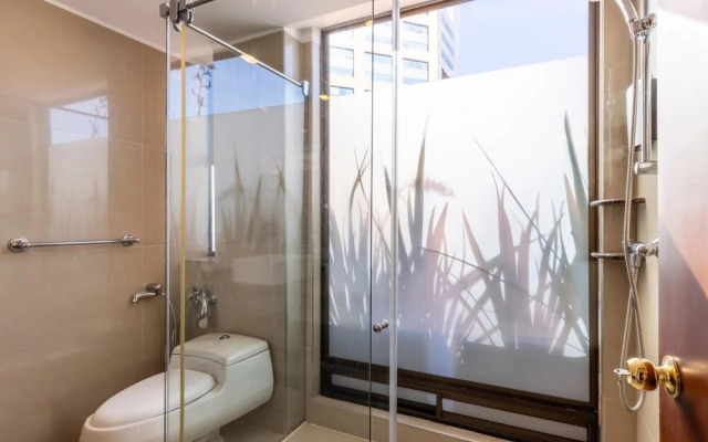 w Amazing 1BR With Terrace in Chico