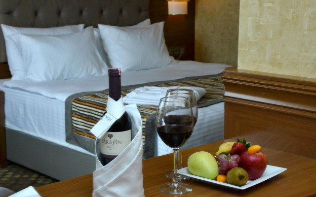 Adranos Hotel