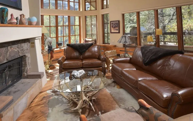 The Pines 401
