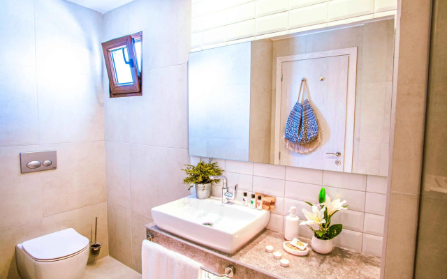 Acrotel Lily Ann Village