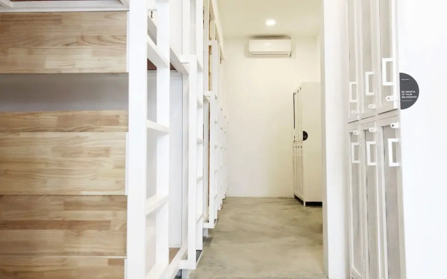 Hood Hostel