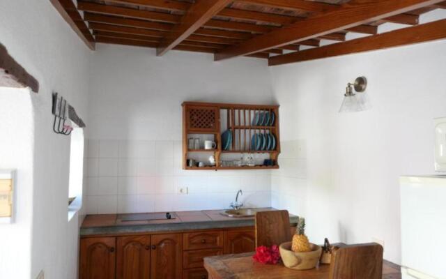 Casa rural con AC,BBQ, terraza y bonita vista en Frontera
