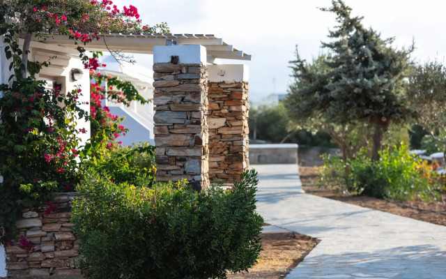 Kavuras Village Hotel & Suites