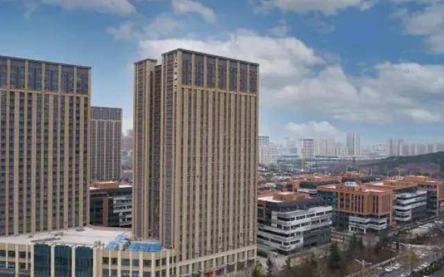 Lavande Hotel (Jinan Shiji Avenue Aotelaisi)