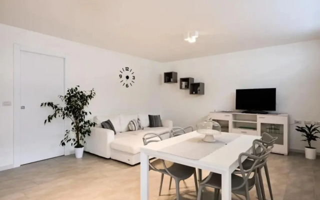 White Coral Rooms