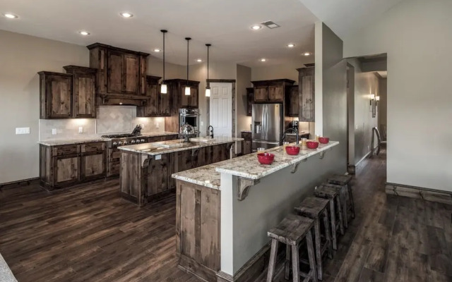 Grindstone Lake Lodge