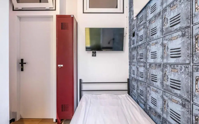 Vola Hostel