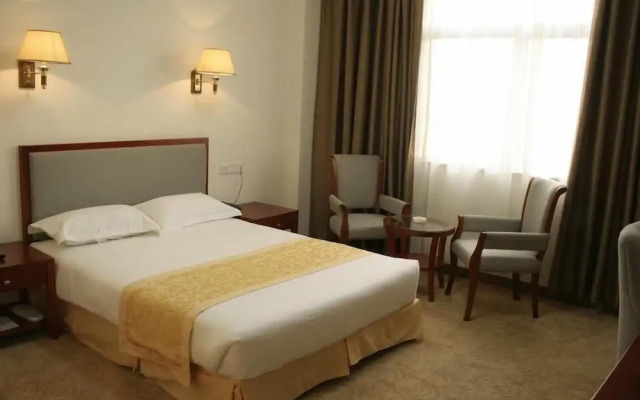 Soluxe Club Nairobi