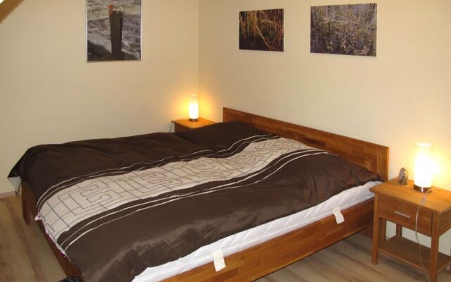 Apartment  Born 22559