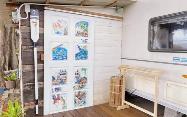 Maliblues Bed & Art Gallery