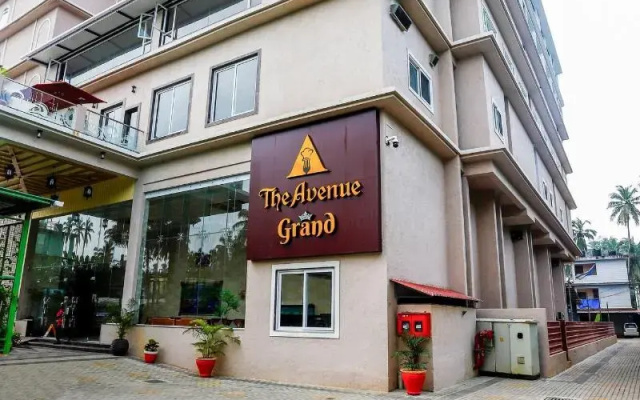 The Avenue Grand