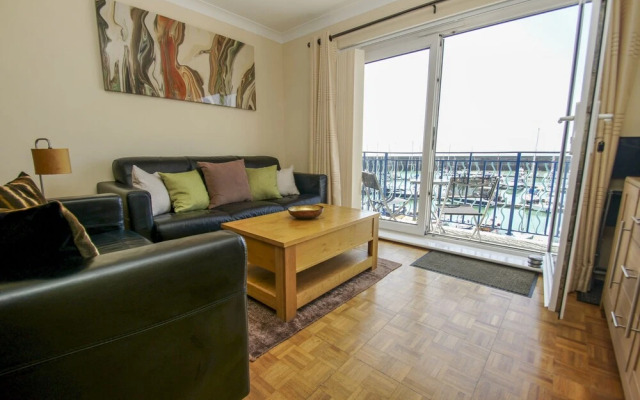 Britannia Harbour View Parking by Brighton Holiday Lets