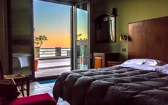 Hotel Capomulini 3 Stelle