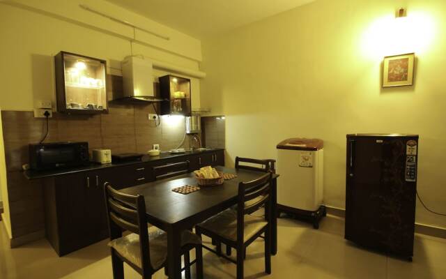 OYO 9868 Home Poolside 1 BHK Candolim