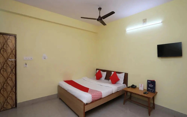 Eshan Guest House By OYO Rooms