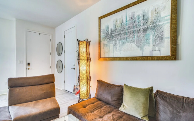 Modern Tampa Townhome Near Midtown WFH Friendly