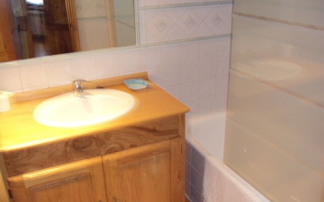 Ermita de Gredos Casas Rurales Artesano I y II/III