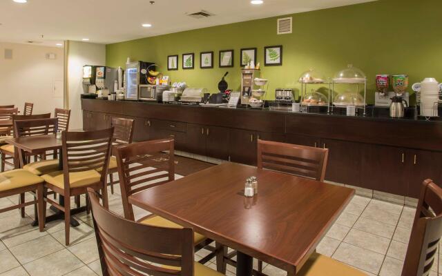 Garner Londonderry Manchester by IHG