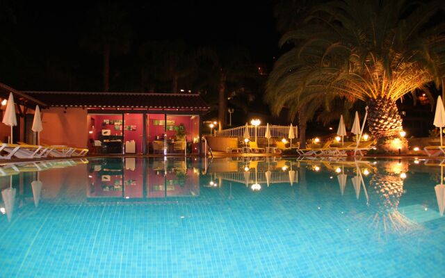Hotel Ocean Gardens