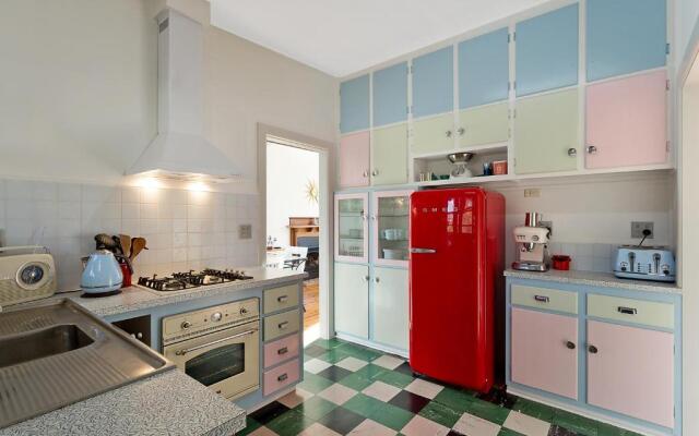 The 50's Beach House