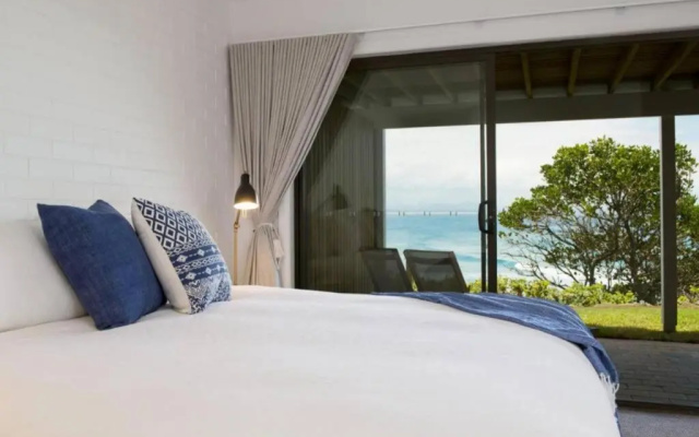 Fuller Holidays - Jane's on Wategos Unit 2, 37 Marine Pde-2 Bed Villa – Guest Rooms – Byron Bay