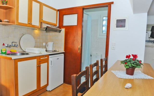 Tilemachos Rooms & Studios