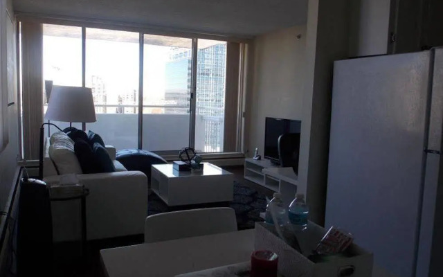 5 Calgary Downtown (2Bdr Suite