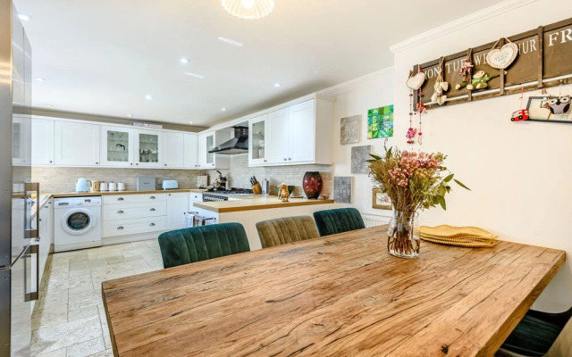 Marina's Cottage